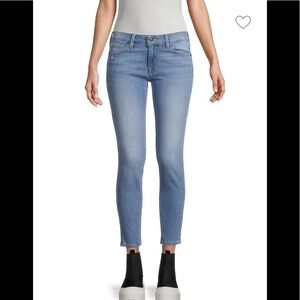 - NWT Hudson Krista Super Skinny Blue Jeans light wash mild distressed look